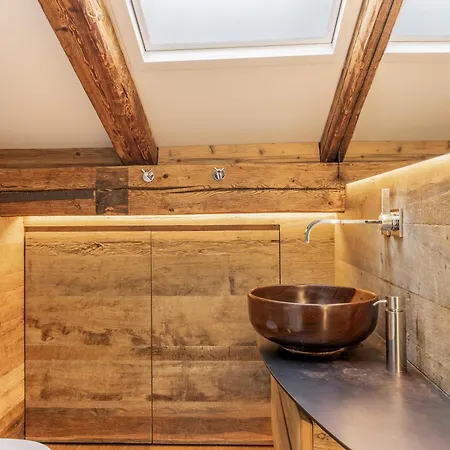 Penthouse-loft Gut Stohrerhof شقة Dießen am Ammersee